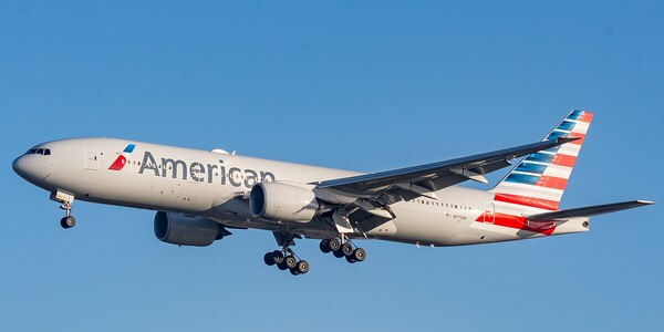 Самолёт Boeing 777-200ER American Airlines